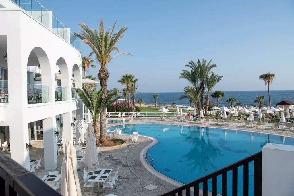 Villa Samantha Пафос Екстериор снимка
